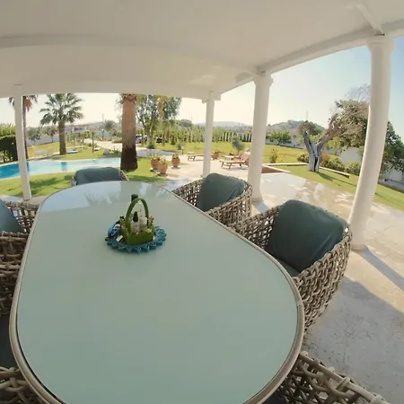 Alashato Villa Alacati